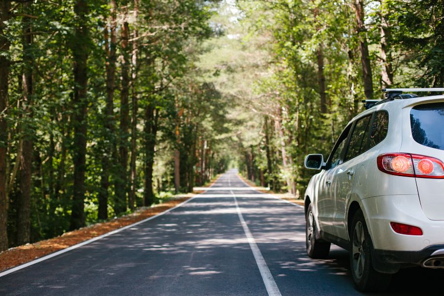 Voiture sur la route